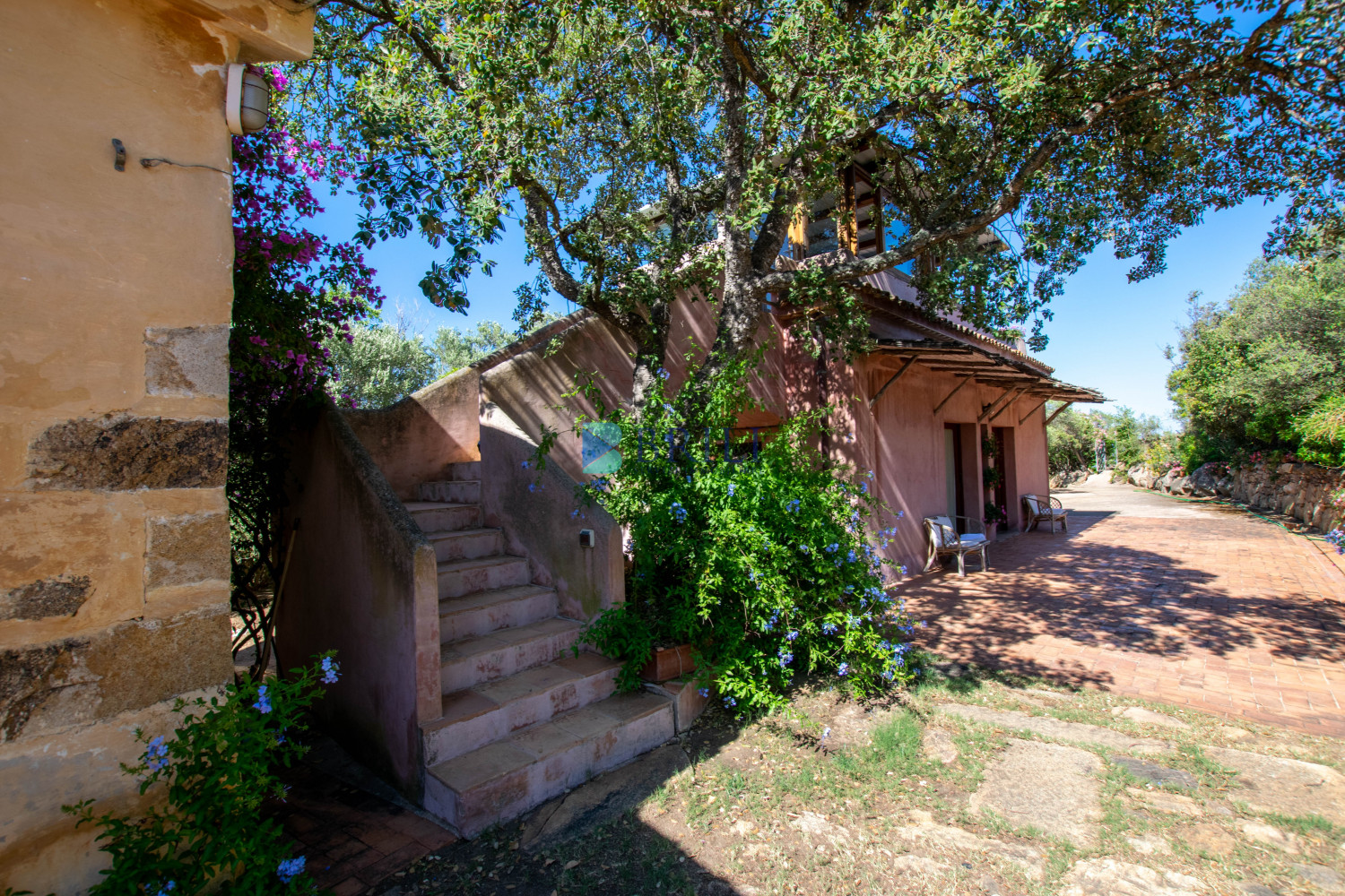  San Pantaleo Stazzo Gallurese and building used as a B&B