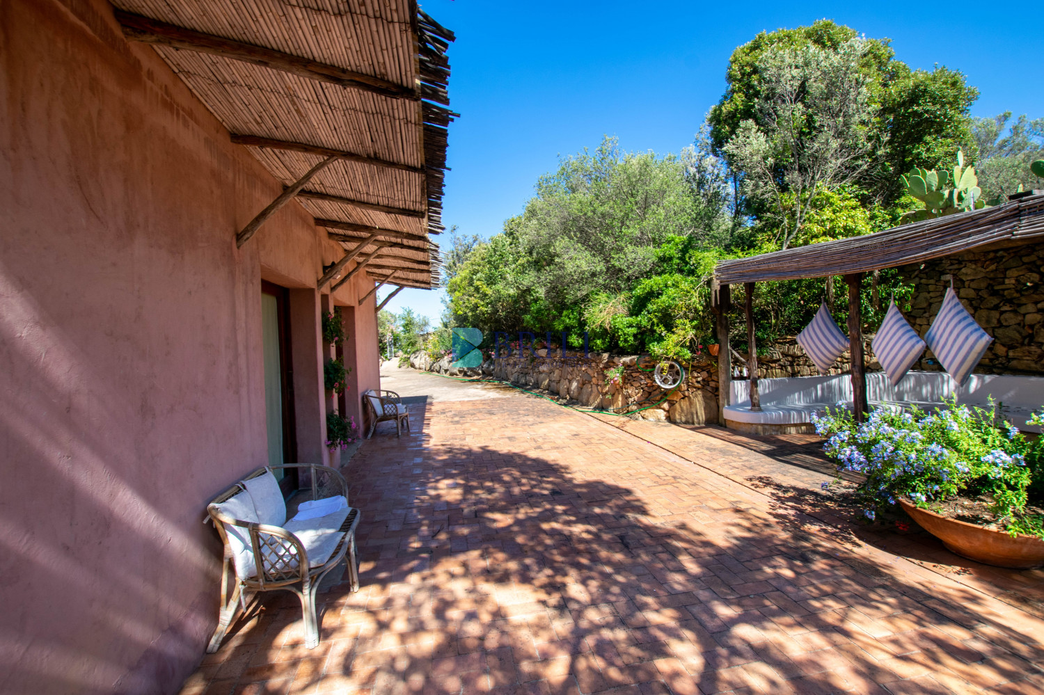  San Pantaleo Stazzo Gallurese and building used as a B&B