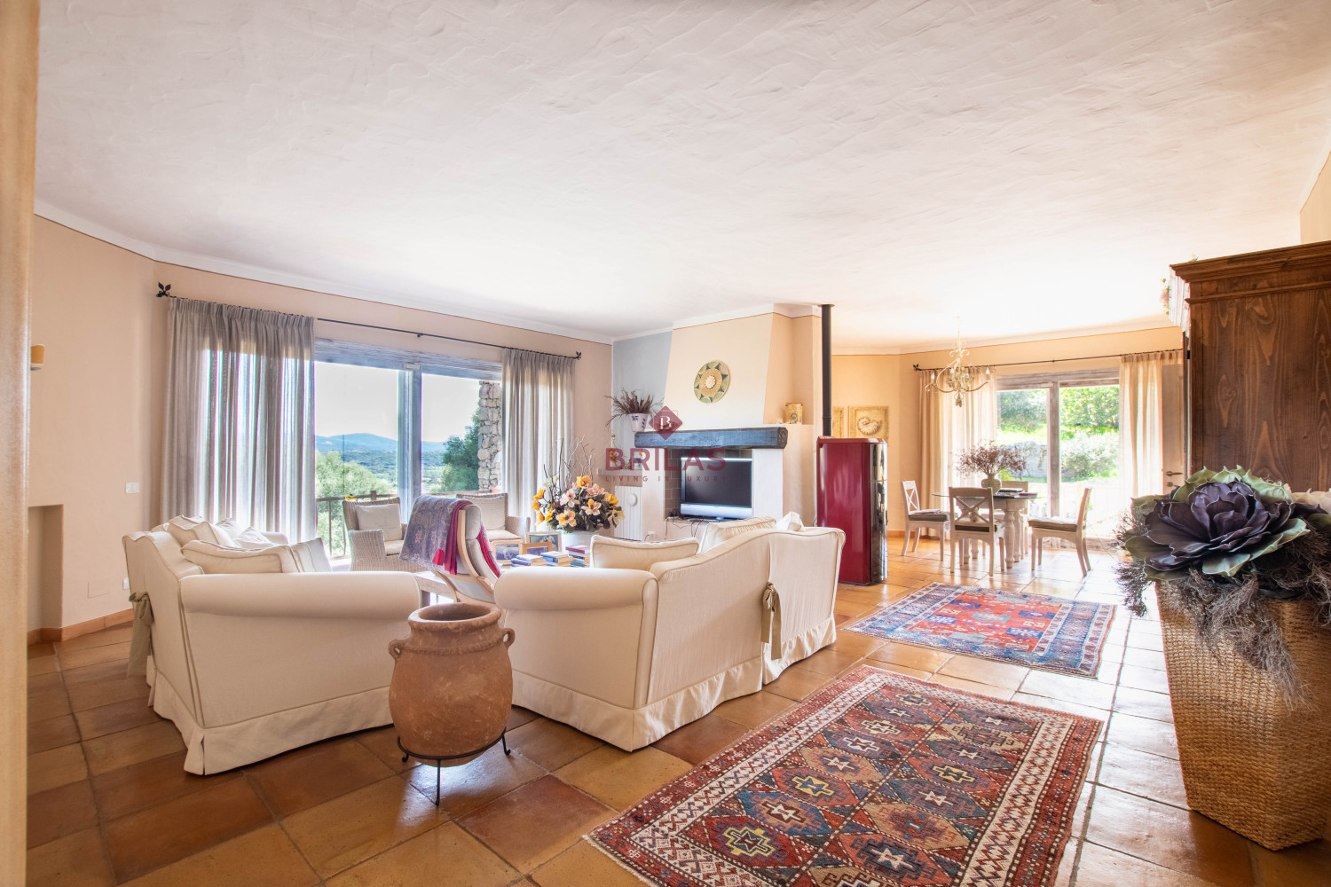 Villa singola su unico livello con vista panoramica