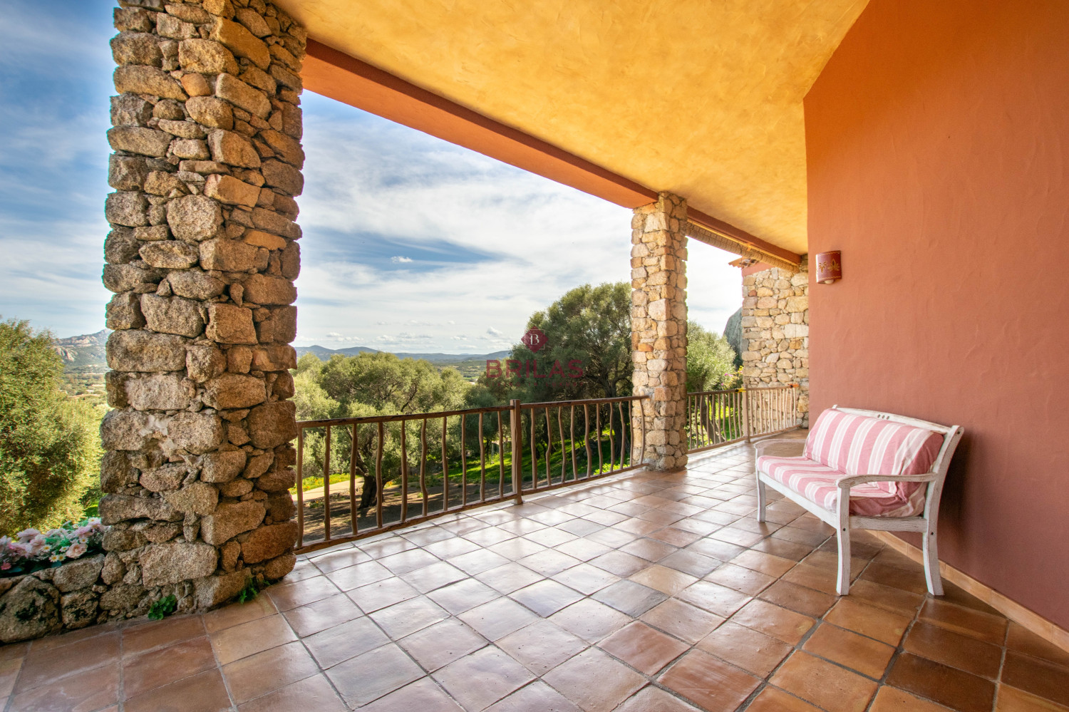 Villa singola su unico livello con vista panoramica