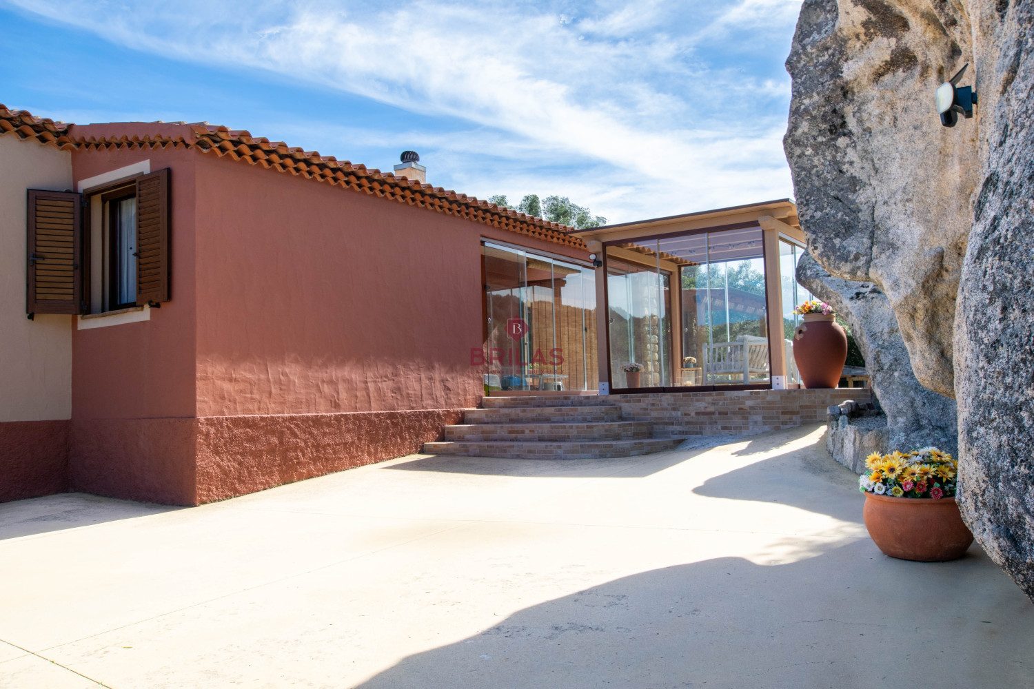 Villa singola su unico livello con vista panoramica