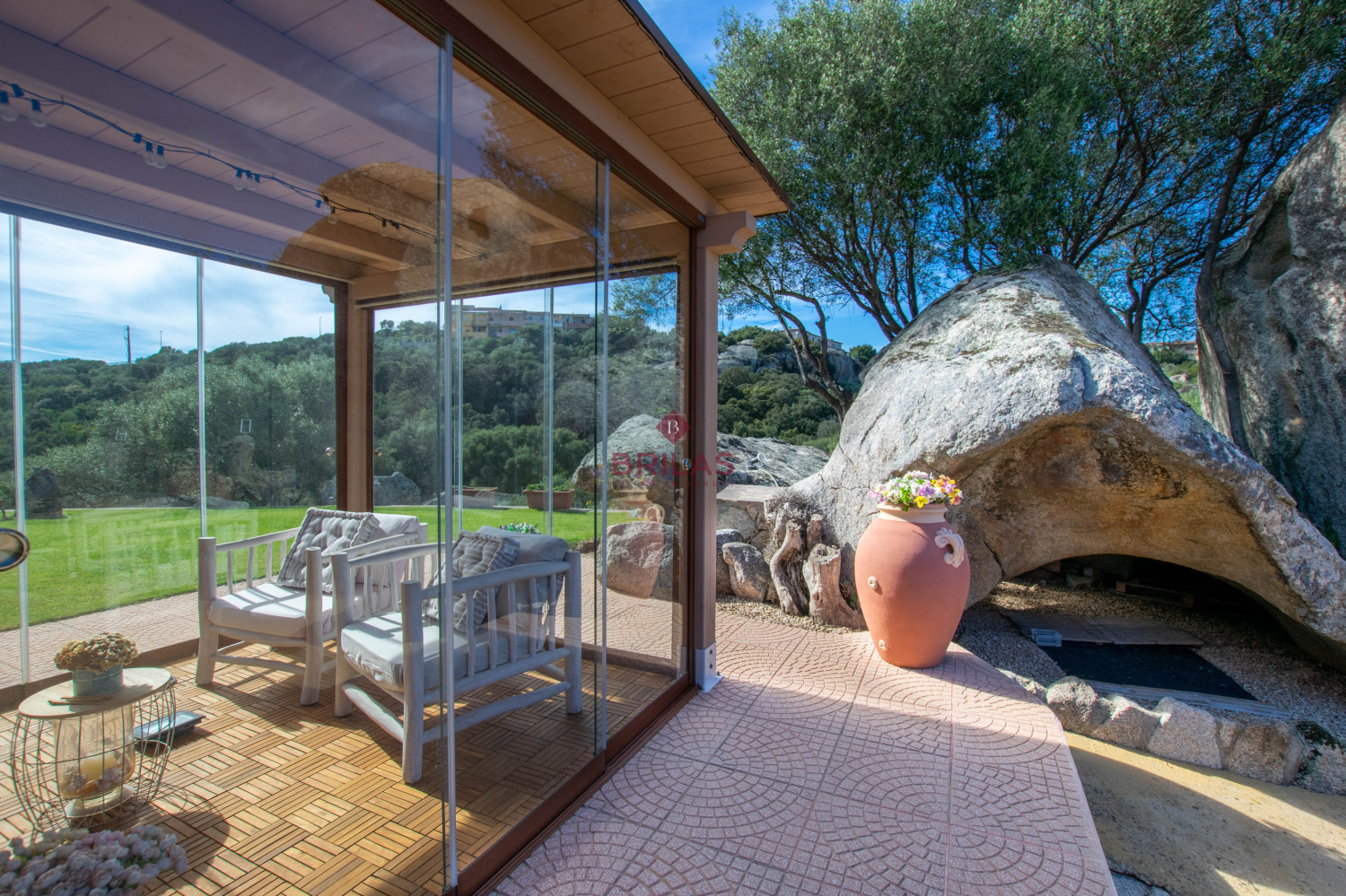 Villa singola su unico livello con vista panoramica