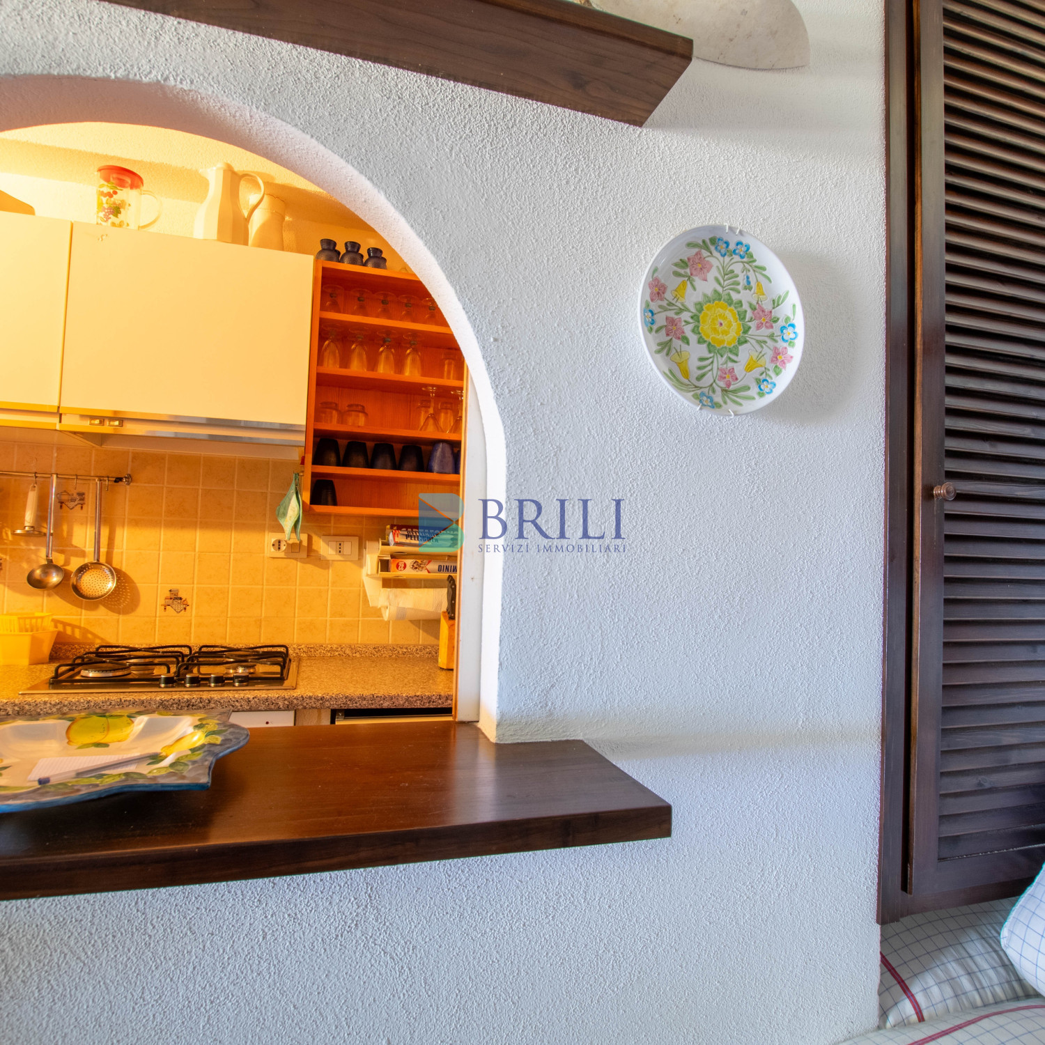 Appartamento con giardino e vista mare a Marinella