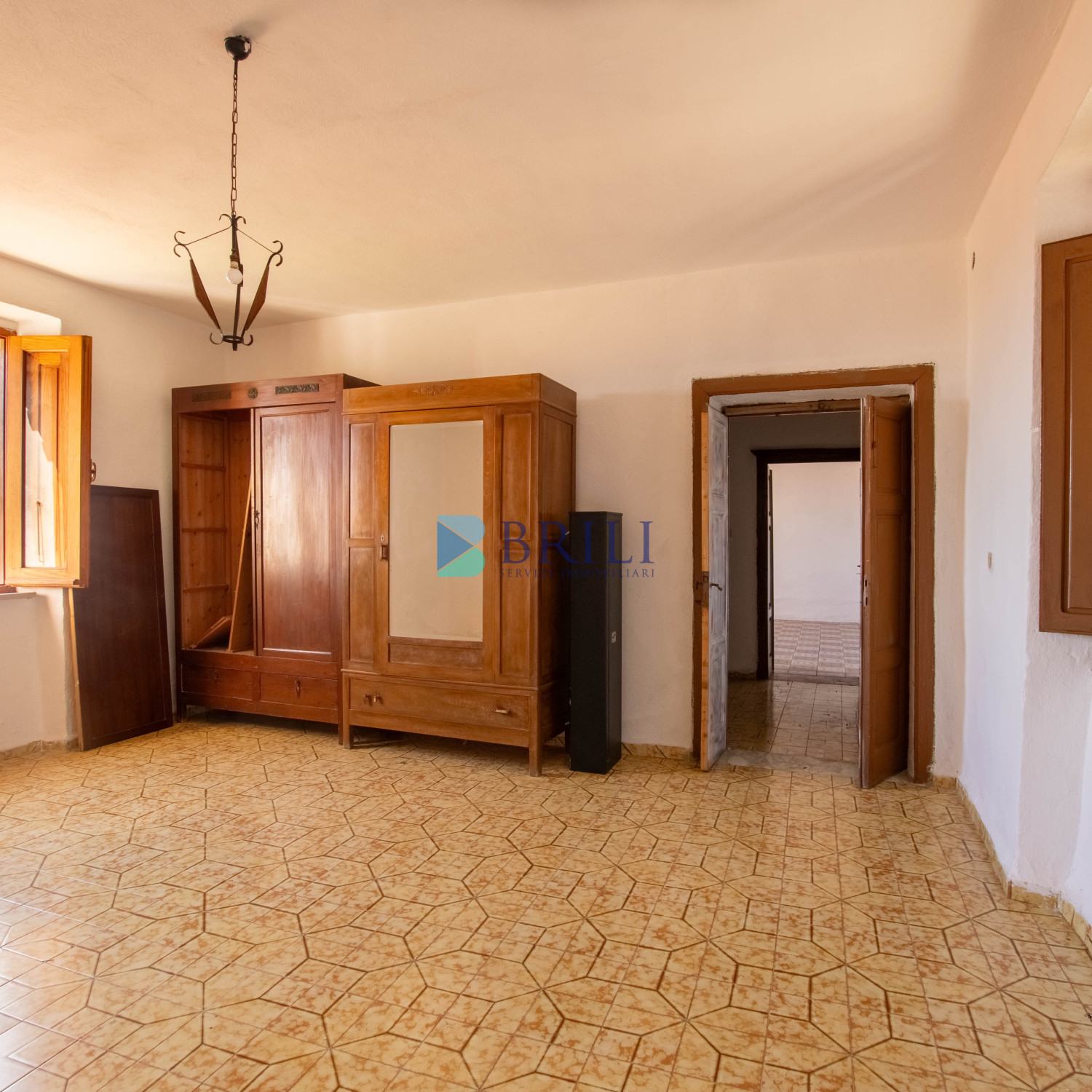 Palazzina terra-cielo in centro Luogosanto