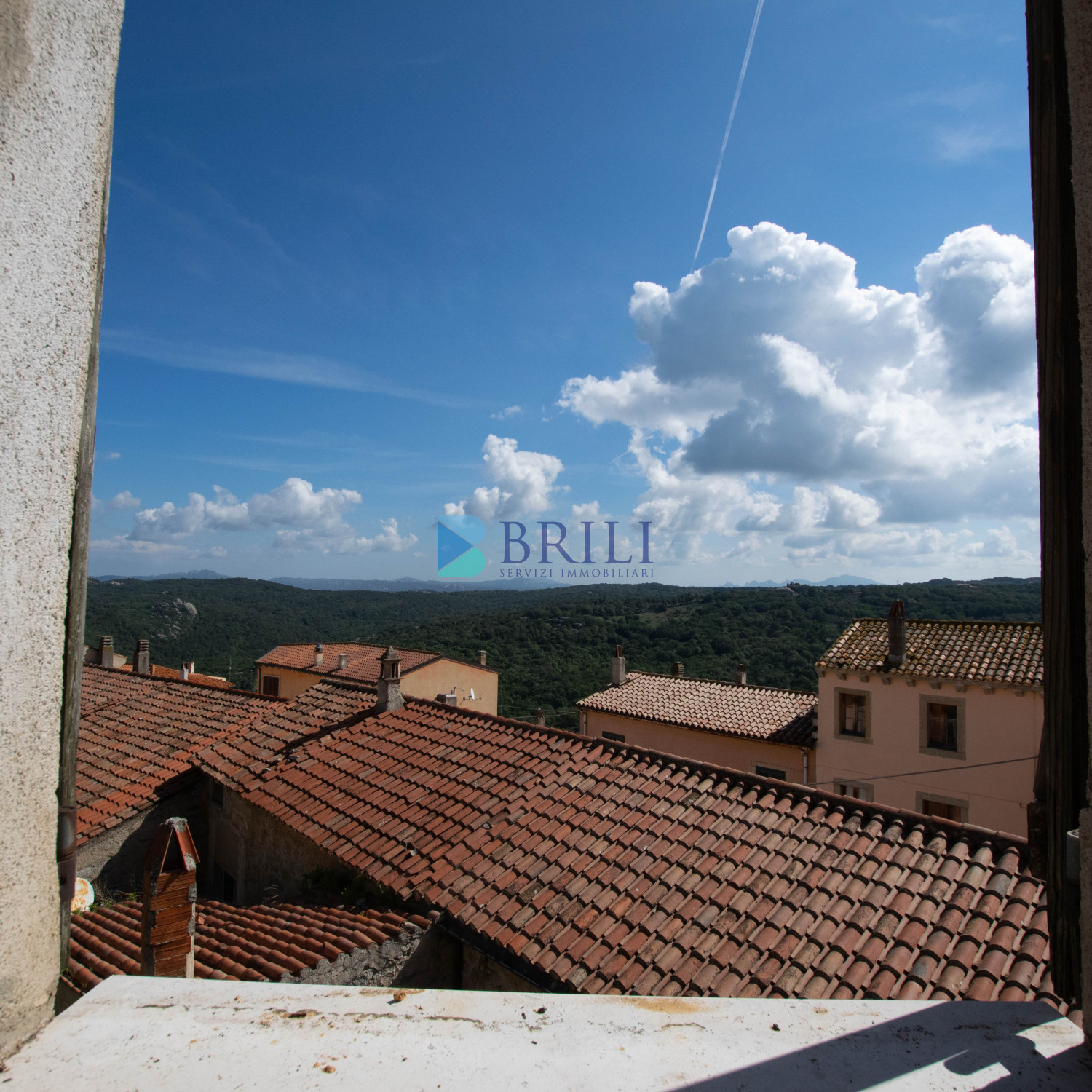 Palazzina terra-cielo in centro Luogosanto