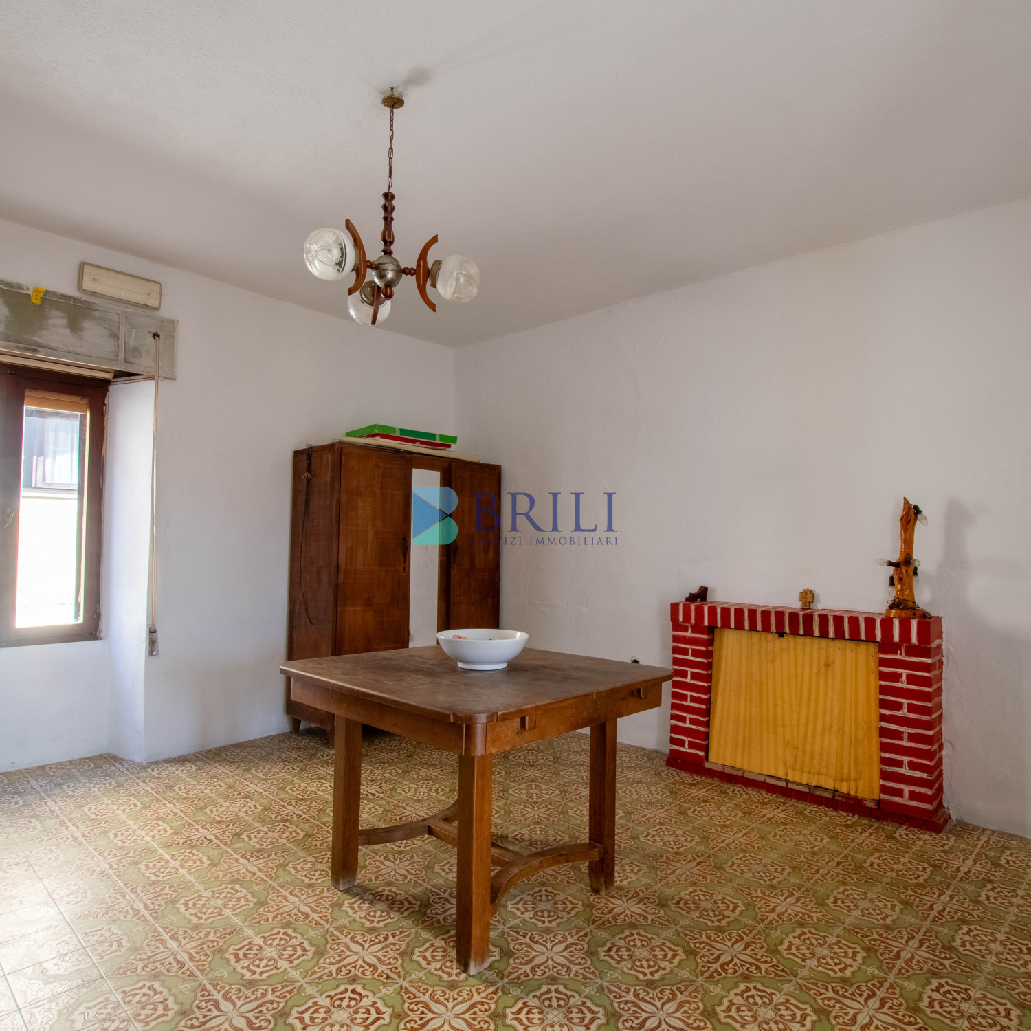 Palazzina terra-cielo in centro Luogosanto