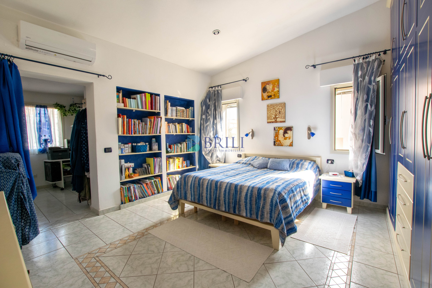 Casa indipendente su due livelli con giardino