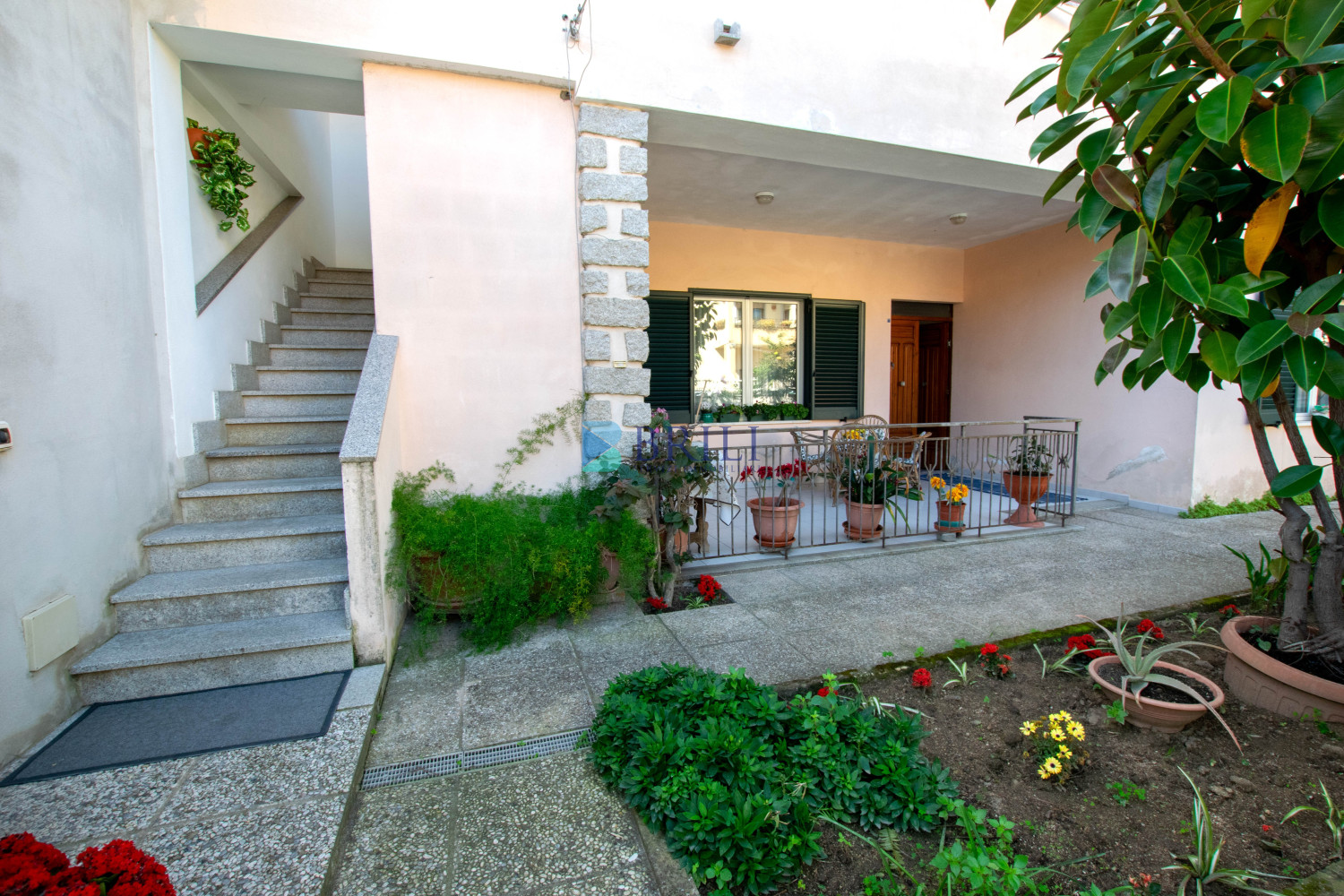 Appartamento al piano terra in zona residenziale
