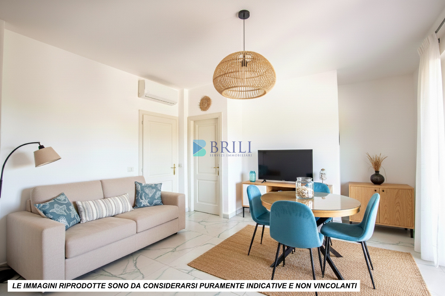 Apartment with private garden near the beach