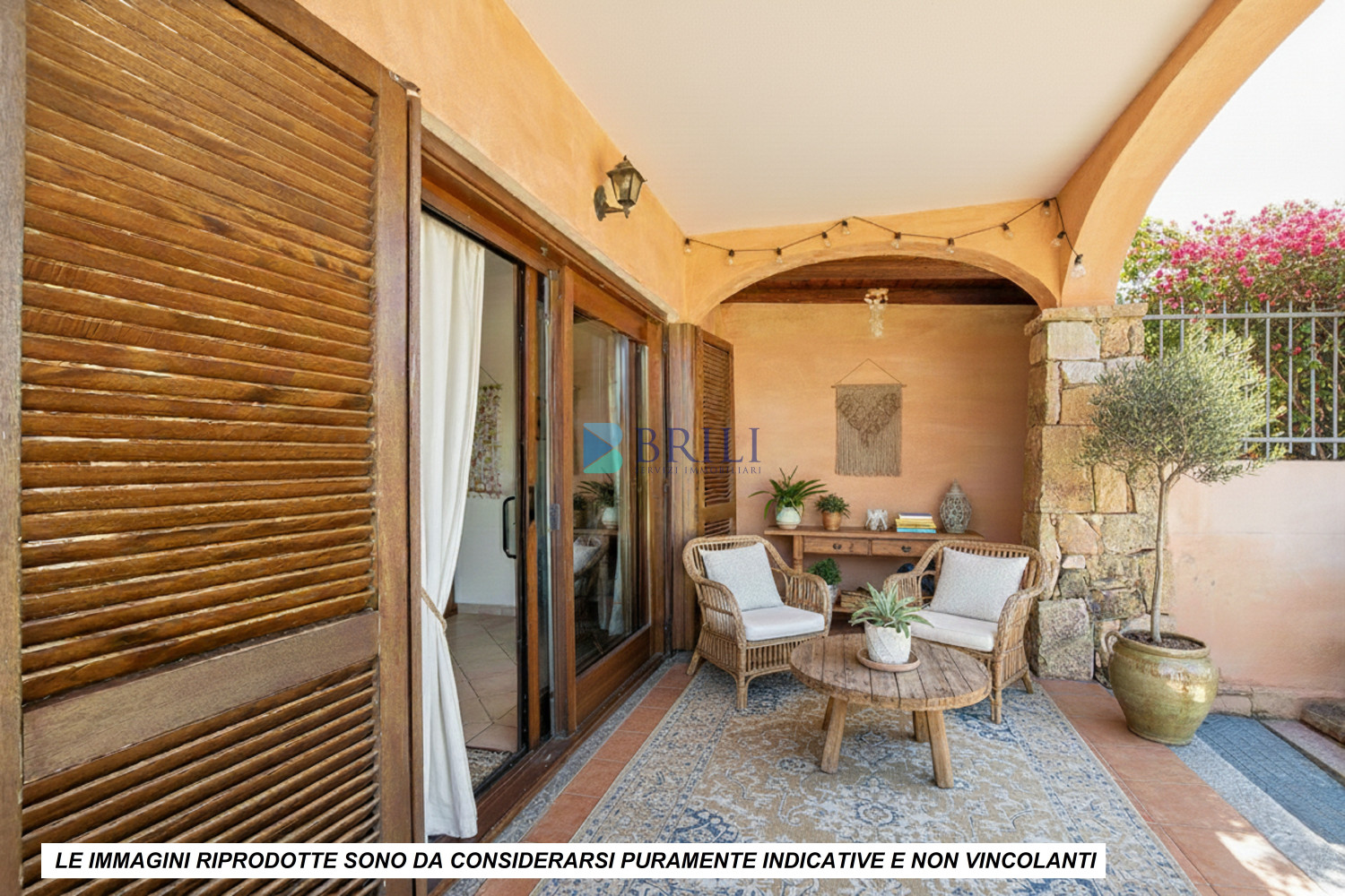 Apartment with private garden near the beach