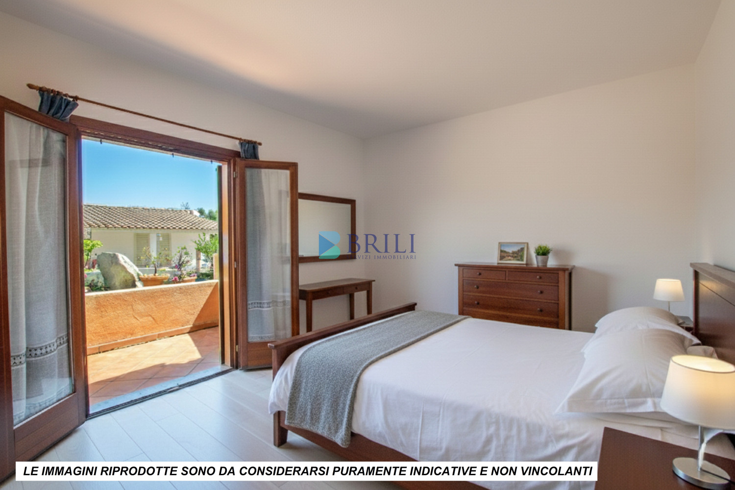 Apartment with private garden near the beach