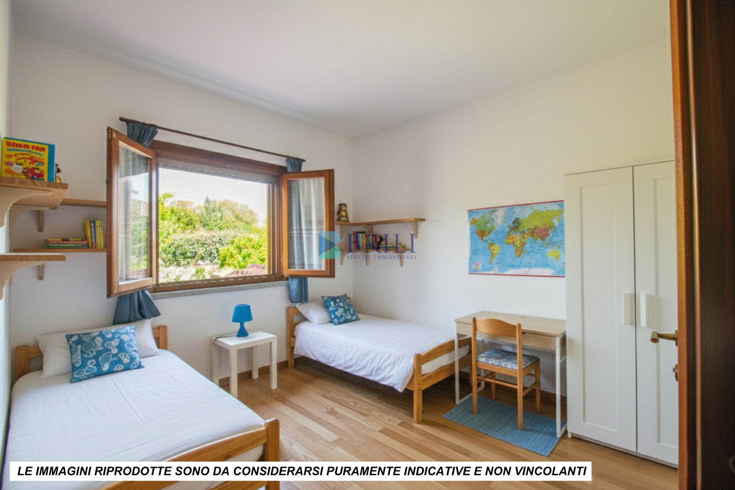 Apartment with private garden near the beach