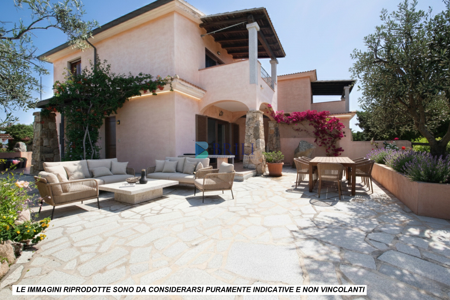 Apartment with private garden near the beach