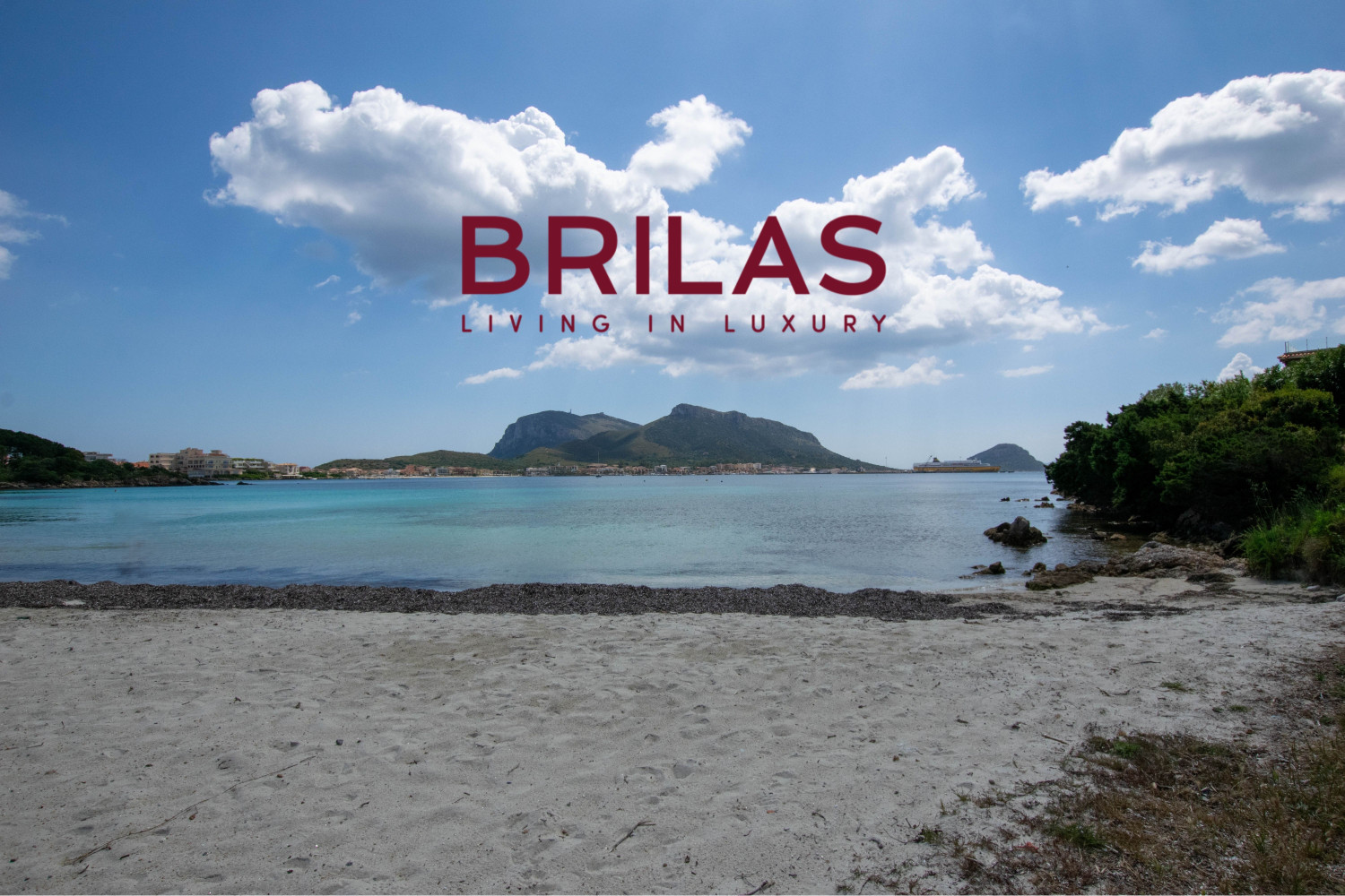 Exclusive commercial property in Golfo Aranci - Baia Caddinas