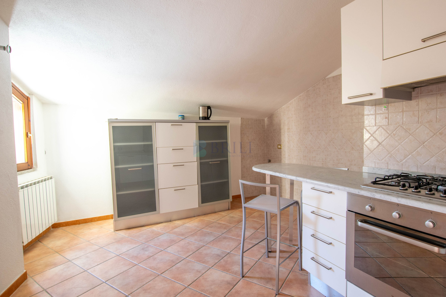 Tempio Pausania: large apartment on the top floor with stunning views