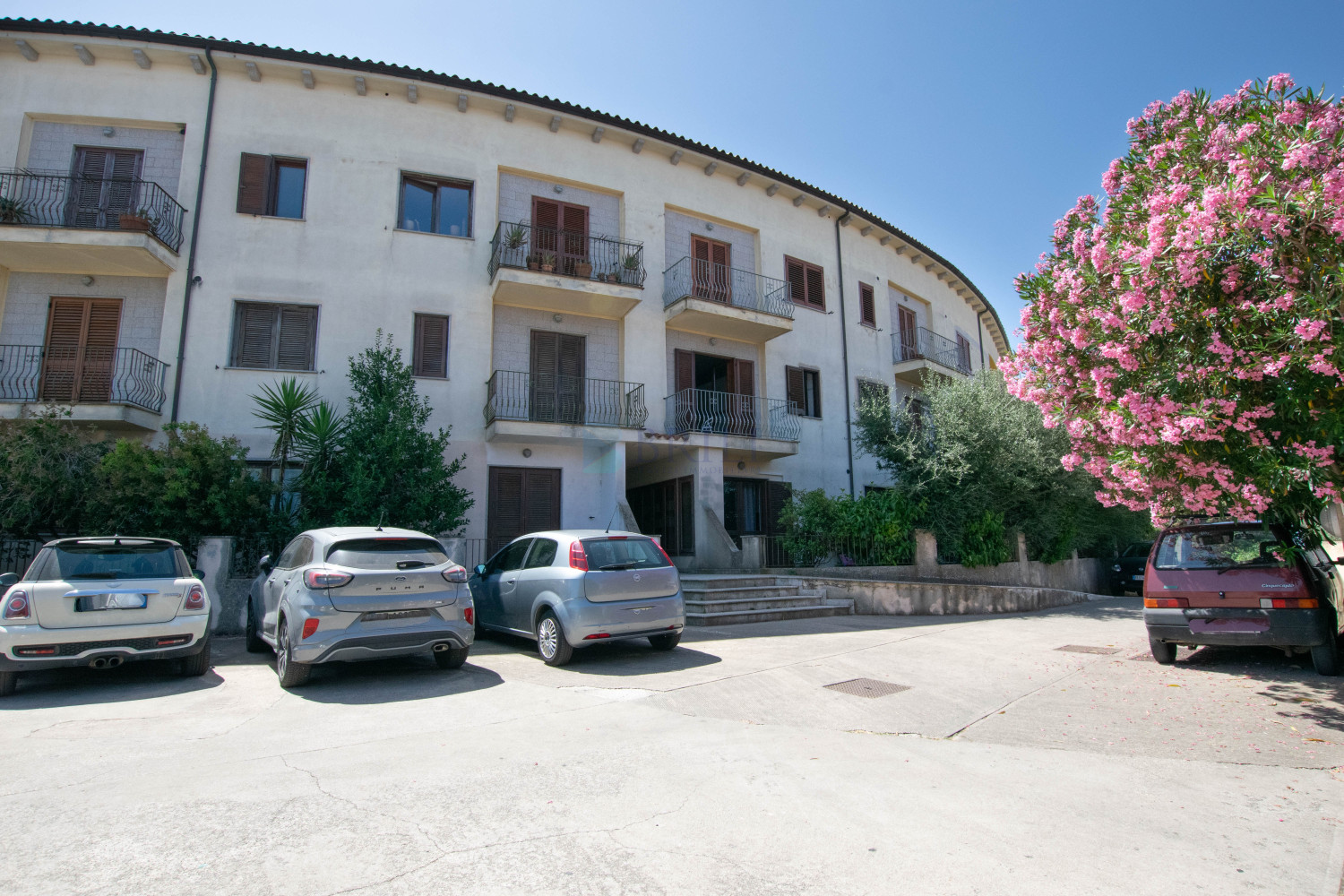 Large apartment on the top floor in Tempio Pausania with a panoramic view