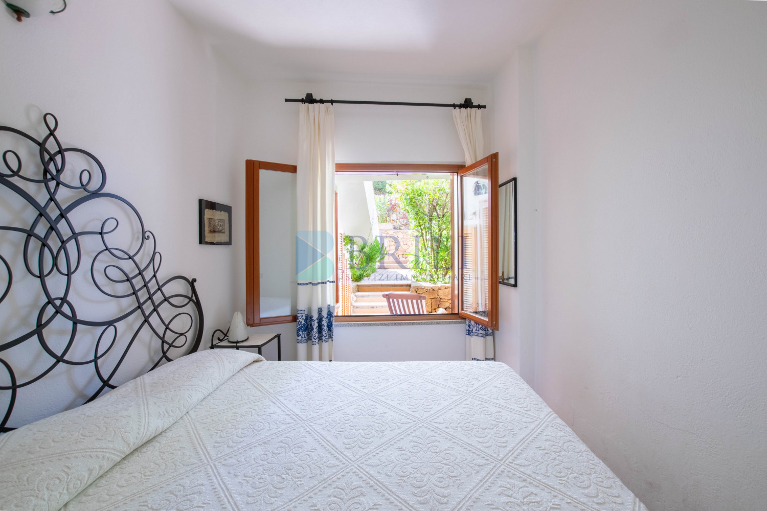 Capo Ceraso - Ampio Bilocale con Giardino Privato
