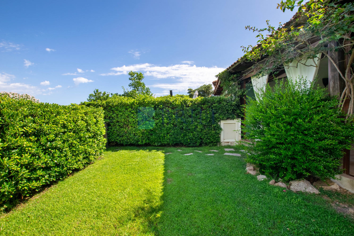 Capo Ceraso - Ampio Bilocale con Giardino Privato