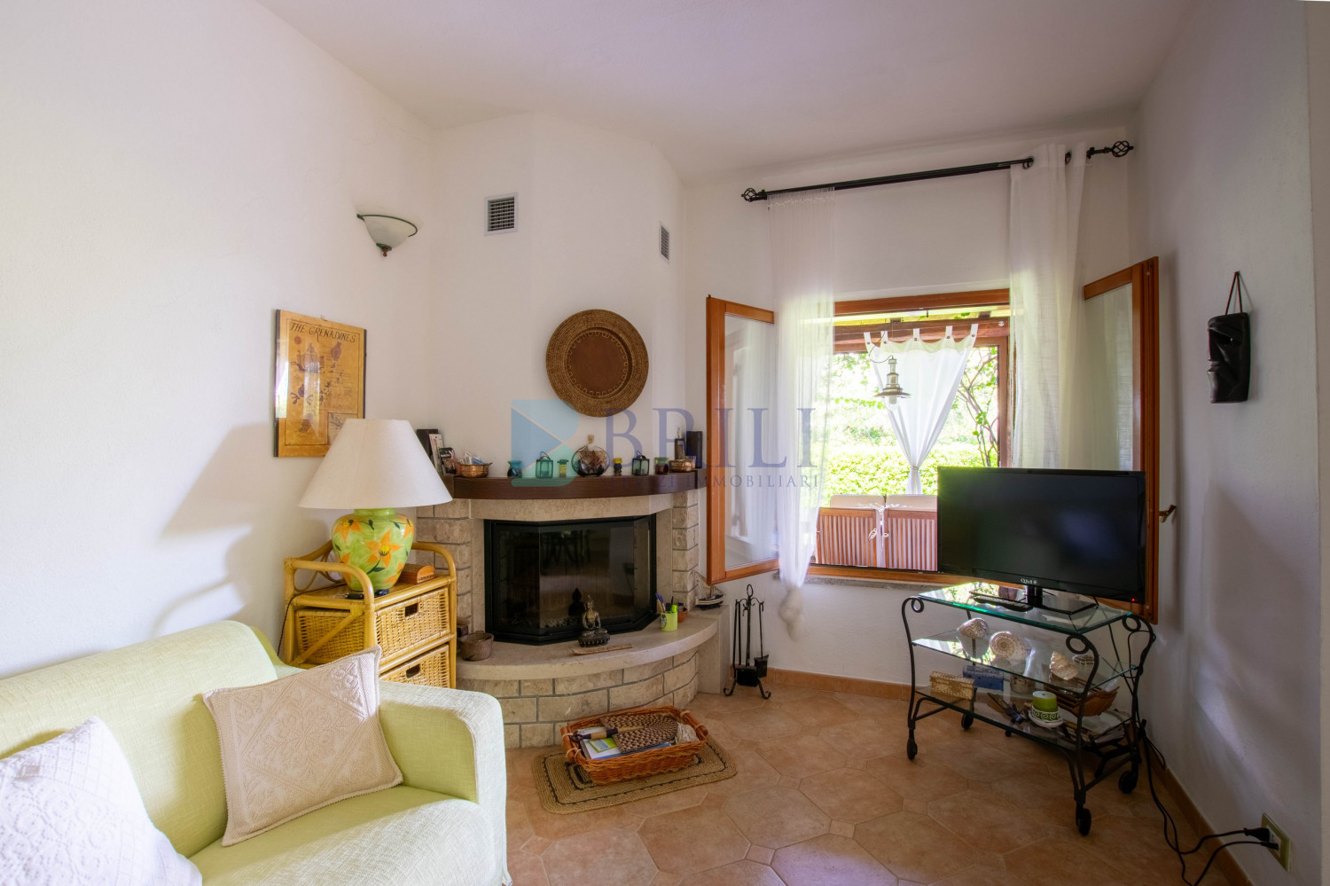 Capo Ceraso - Ampio Bilocale con Giardino Privato