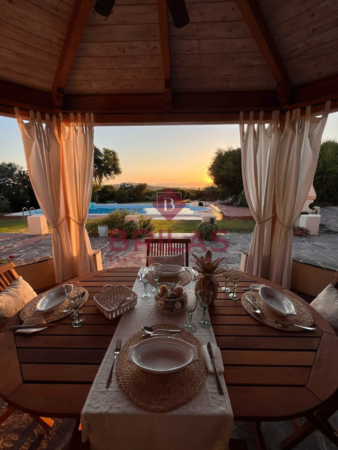 Elegant Villa in Alghero Countryside