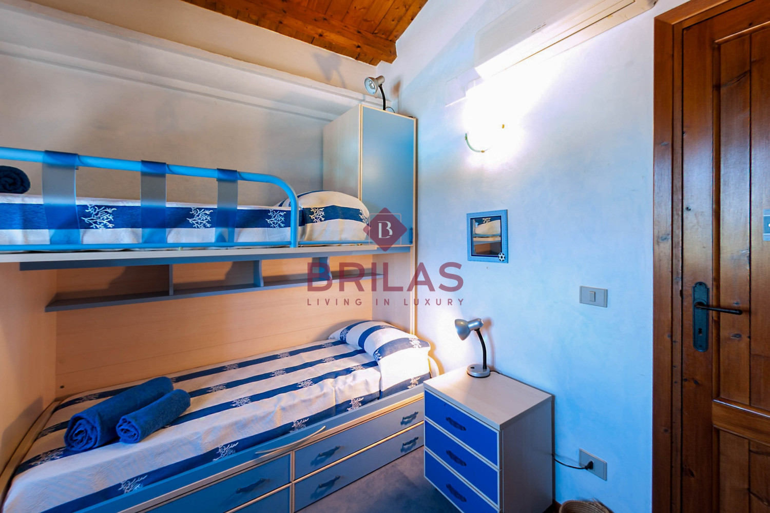 Elegant Villa in Alghero Countryside