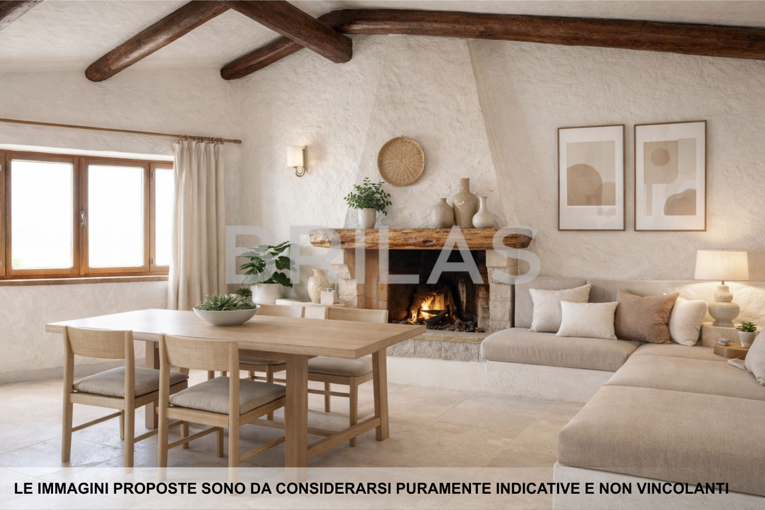 Villa Fronte Mare a Pittulongu (Olbia) - Ottima Posizione con Potenziale di Ristrutturazione
