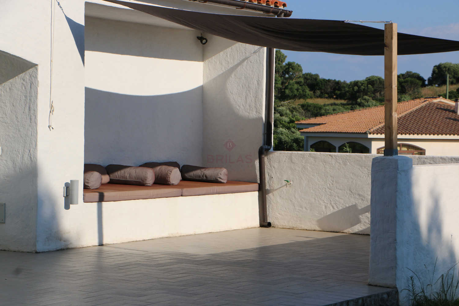 Gallura: a villa immersed in an oasis of peace with B&B potential.
