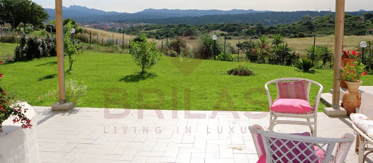 Gallura: a villa immersed in an oasis of peace with B&B potential.