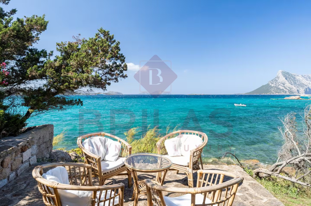 Cala Girgolu - Villa pied dans l\'eau