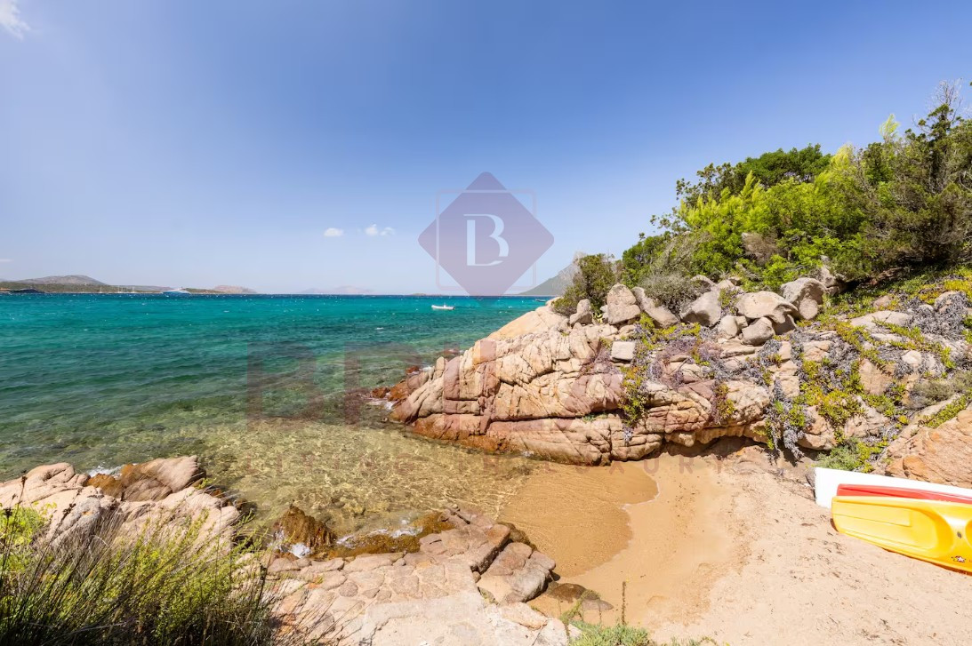 Cala Girgolu - Villa pied dans l\'eau
