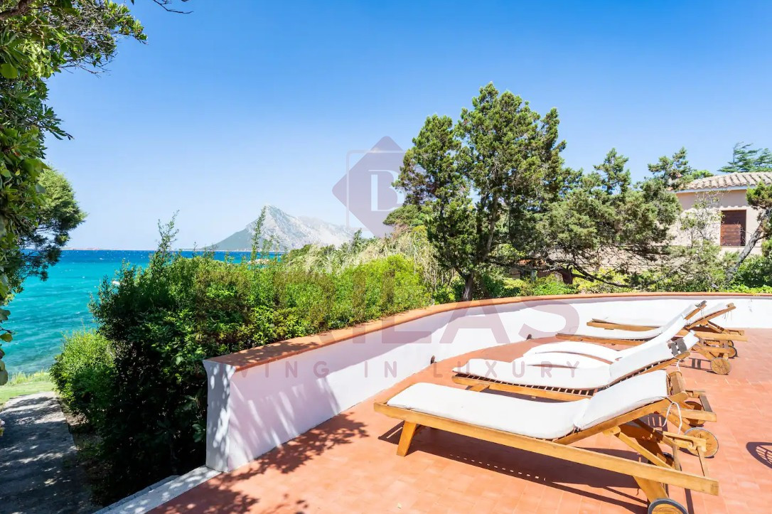 Cala Girgolu - Villa pied dans l\'eau
