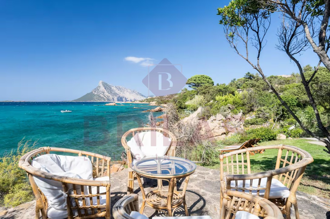 Cala Girgolu - Villa pied dans l\'eau