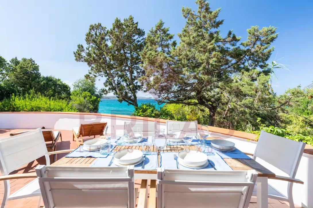 Cala Girgolu - Villa pied dans l\'eau