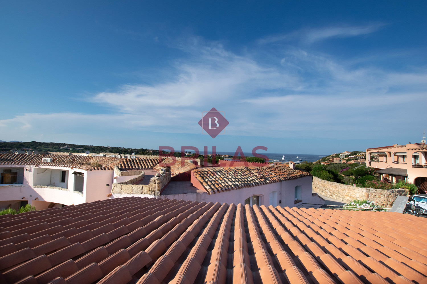 Porto Cervo - elegante quadrilocale con posto auto