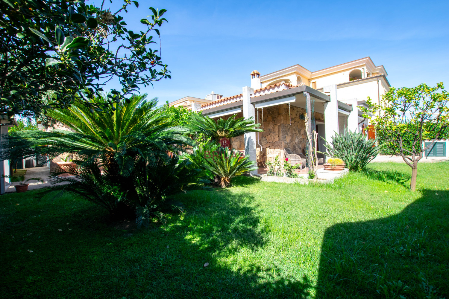 Villa Indipendente a Olbia: Un\'oasi di tranquillità e spazio
