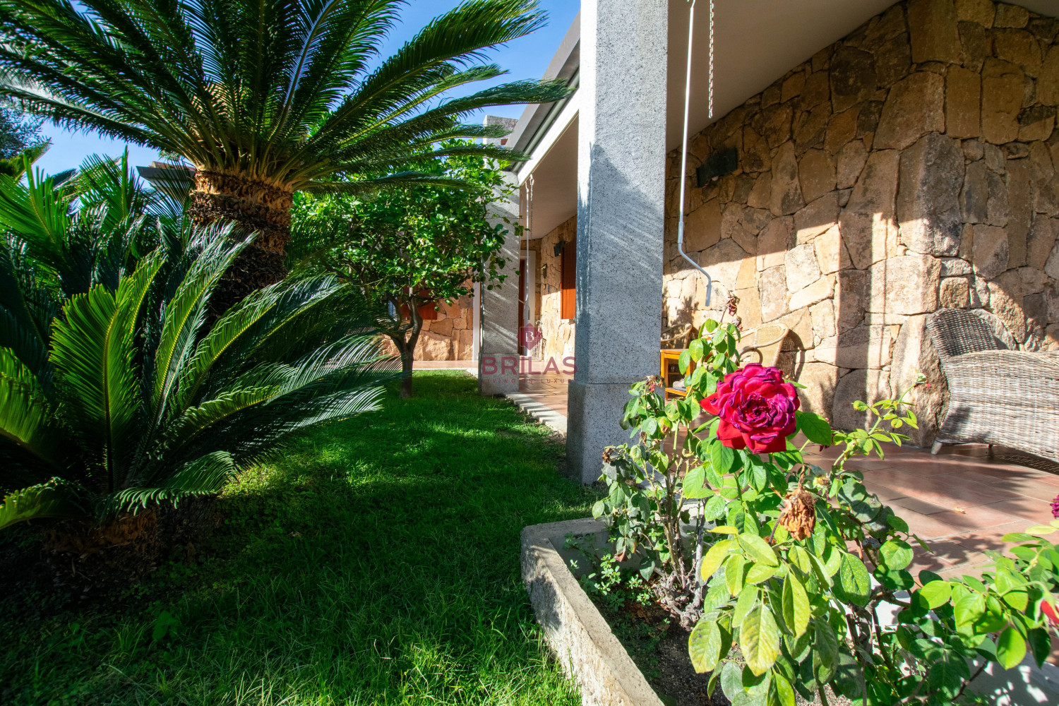 Villa Indipendente a Olbia: Un\'oasi di tranquillità e spazio