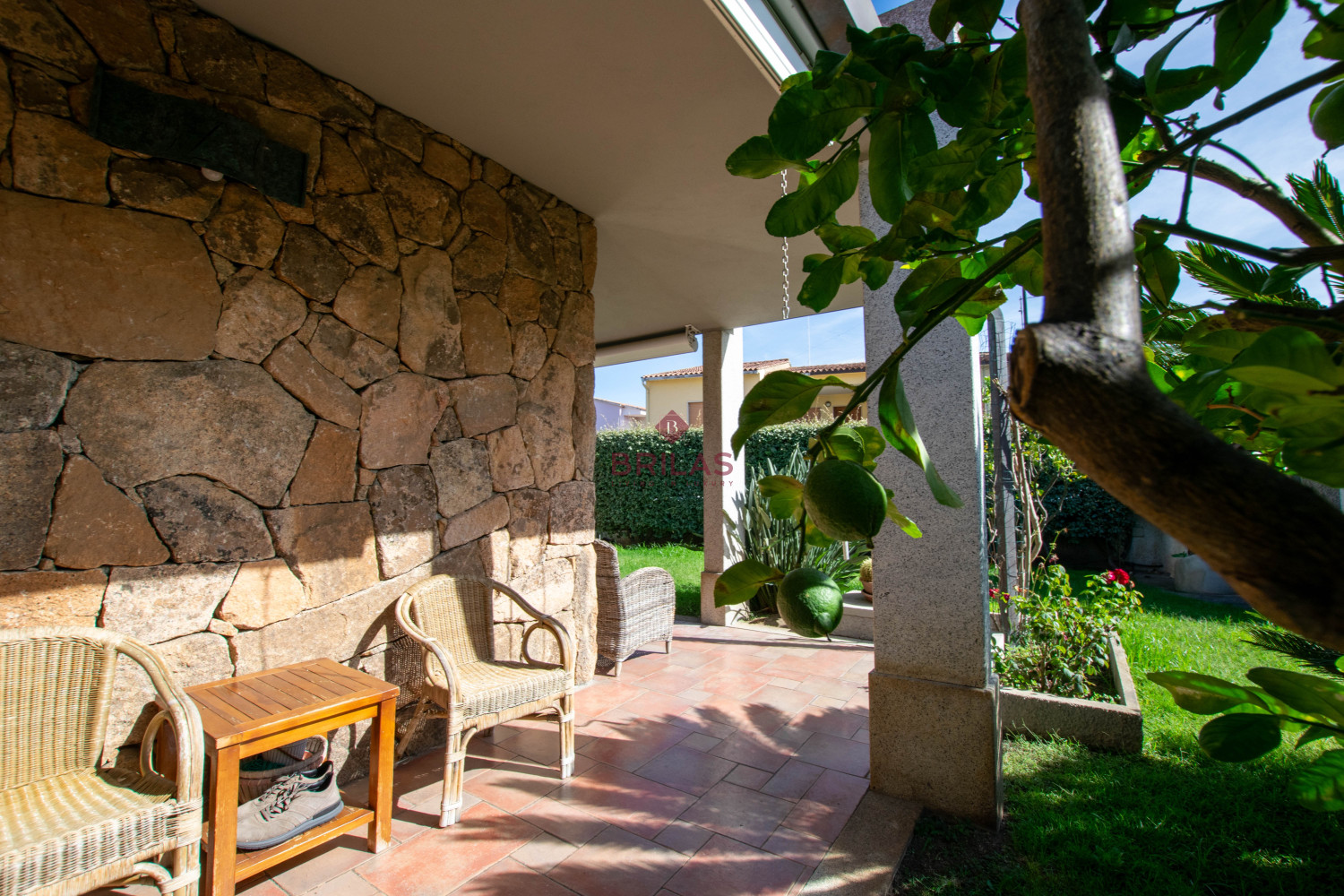 Villa Indipendente a Olbia: Un\'oasi di tranquillità e spazio