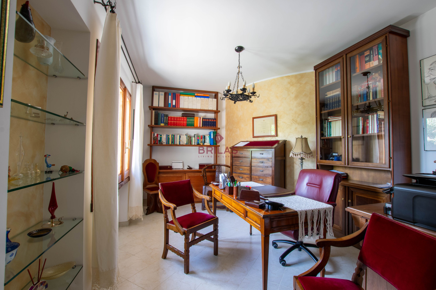 Villa Indipendente a Olbia: Un\'oasi di tranquillità e spazio