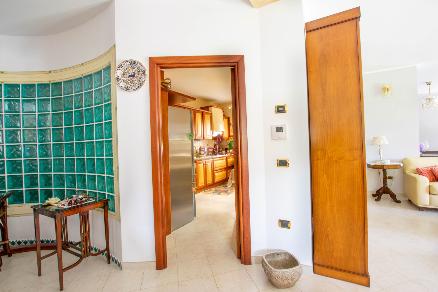 Villa Indipendente a Olbia: Un\'oasi di tranquillità e spazio