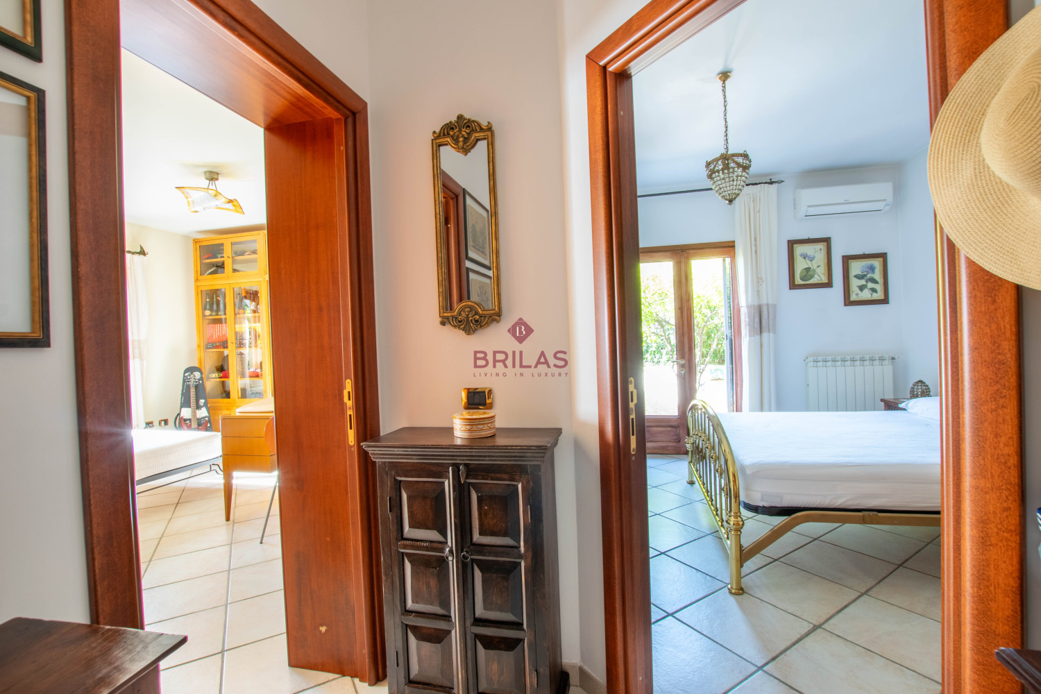 Villa Indipendente a Olbia: Un\'oasi di tranquillità e spazio