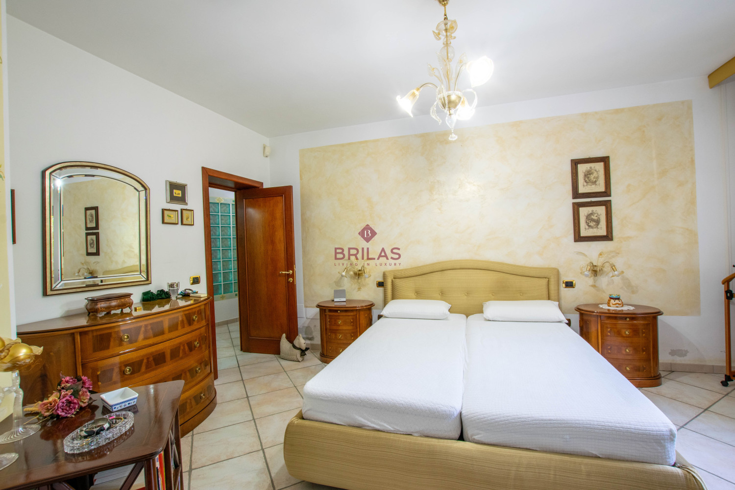 Villa Indipendente a Olbia: Un\'oasi di tranquillità e spazio