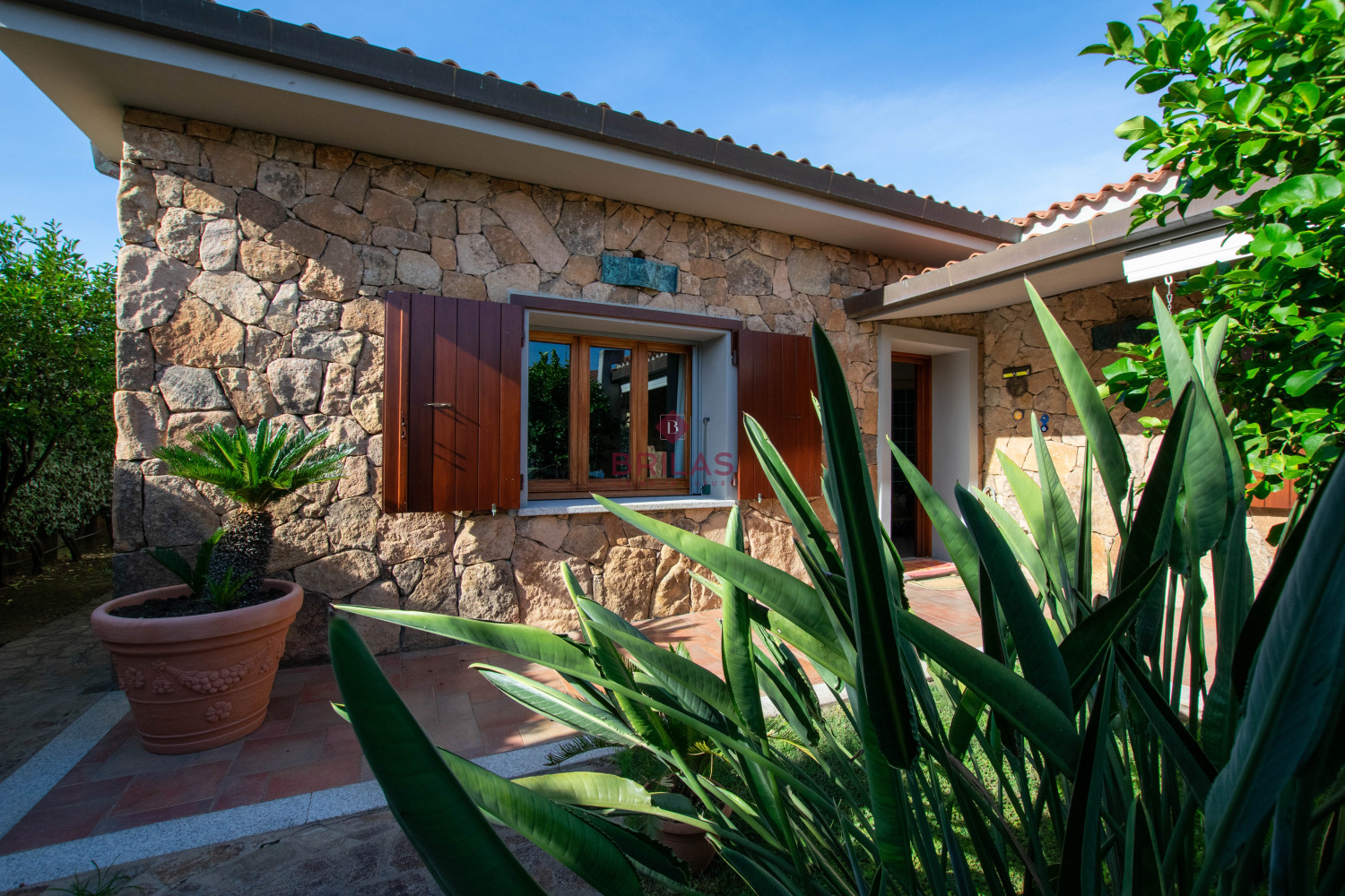 Villa Indipendente a Olbia: Un\'oasi di tranquillità e spazio
