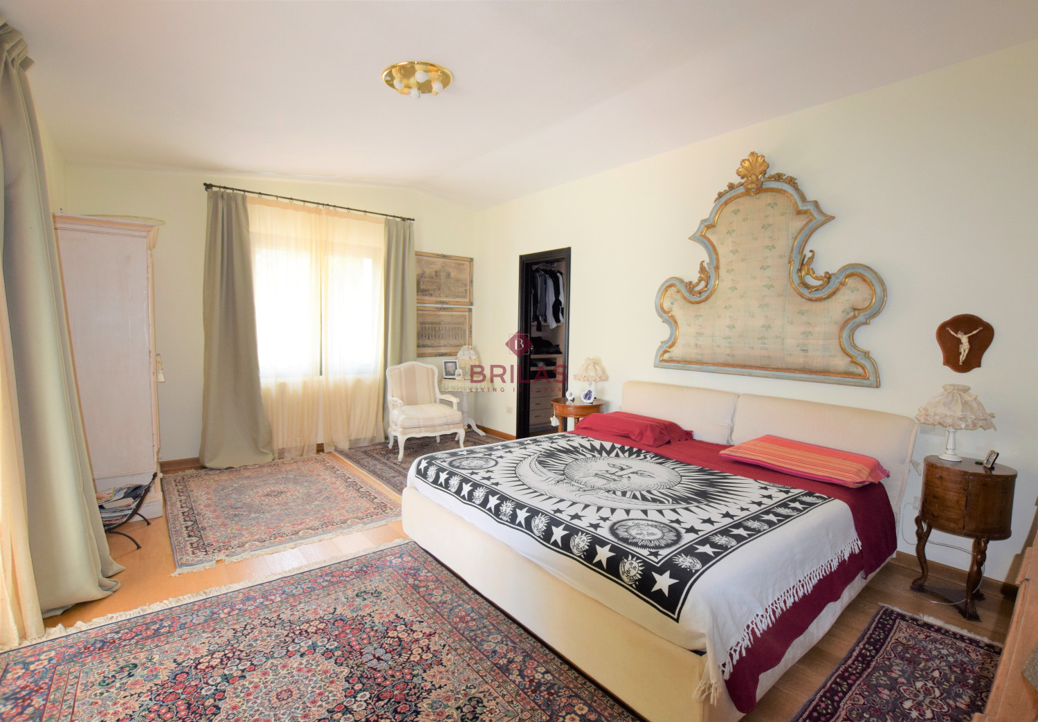 Villa with swimming pool with seaview in Suiles