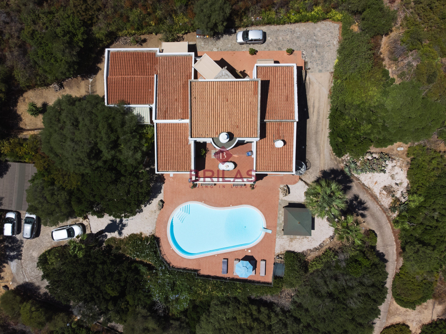 Villa with swimming pool with seaview in Suiles