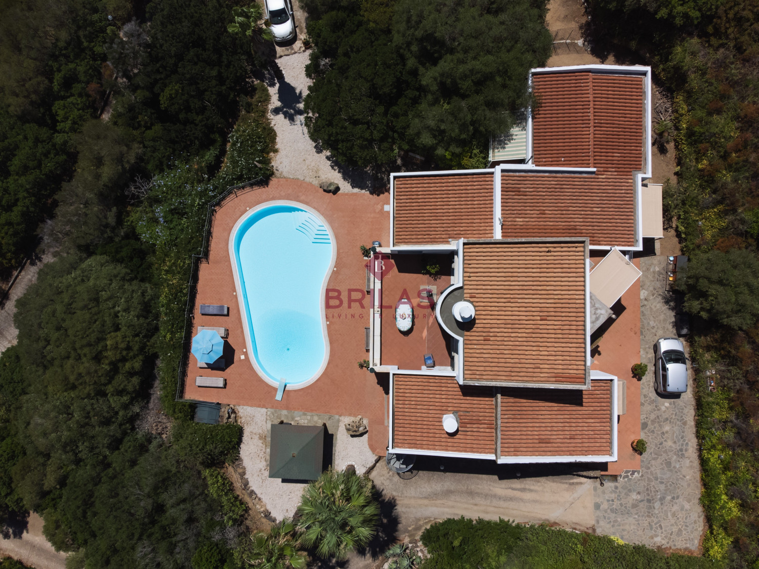 Villa with swimming pool with seaview in Suiles