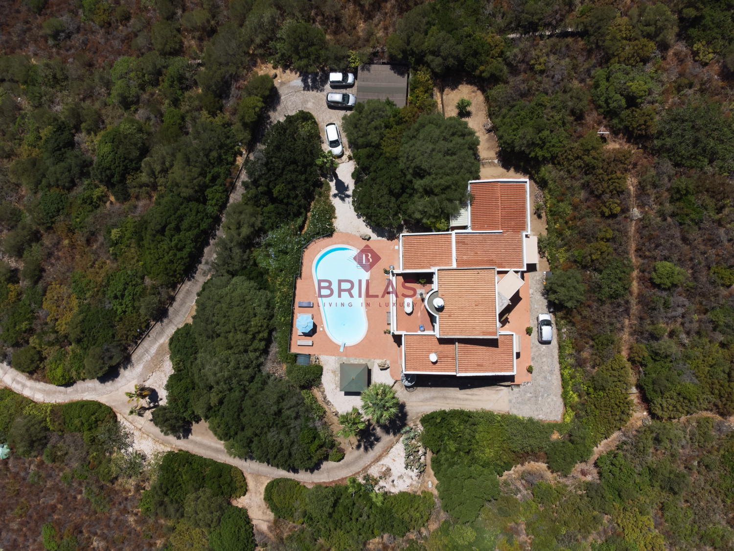 Villa with swimming pool with seaview in Suiles