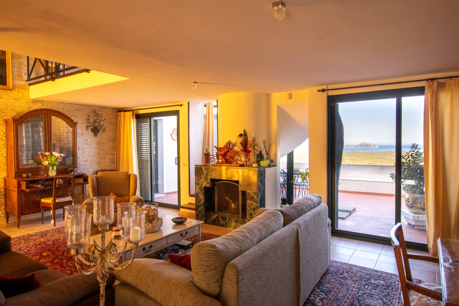 Villa with swimming pool with seaview in Suiles