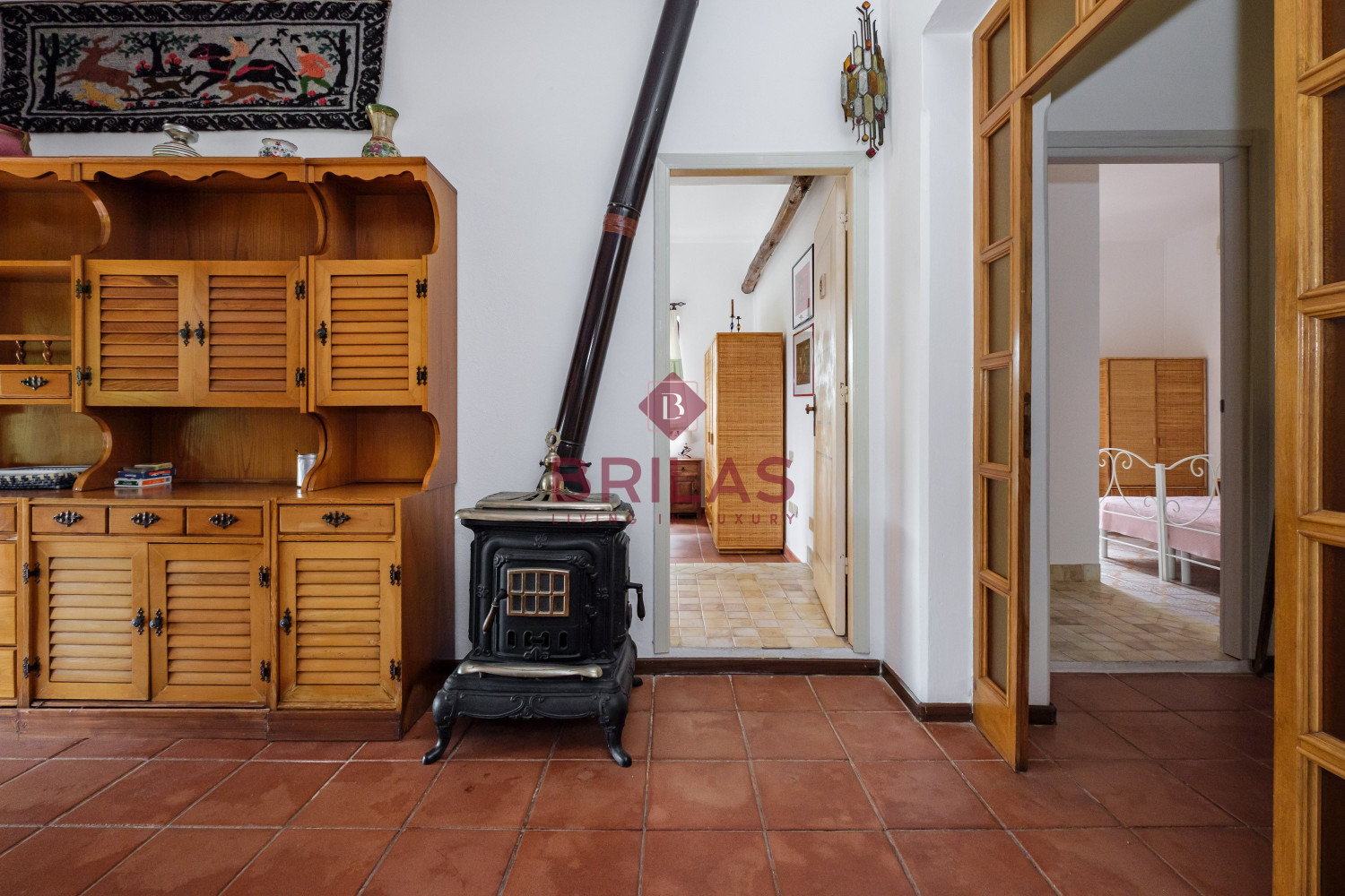 Villa rustica con vigna e uliveto