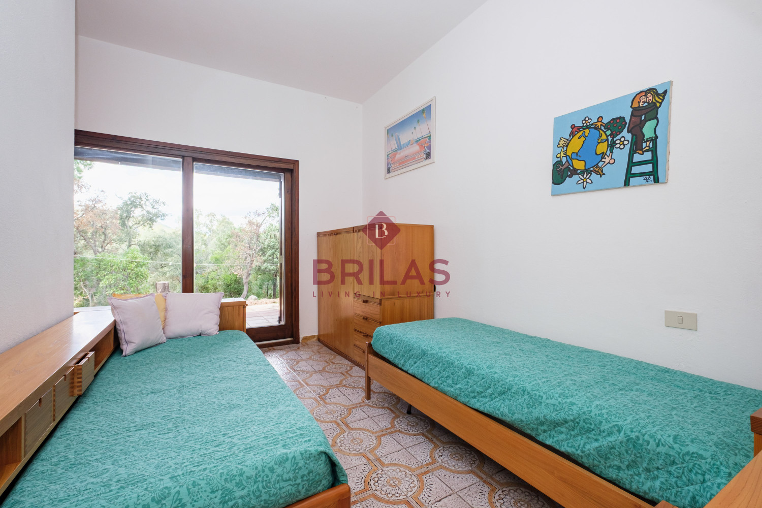 Villa rustica con vigna e uliveto