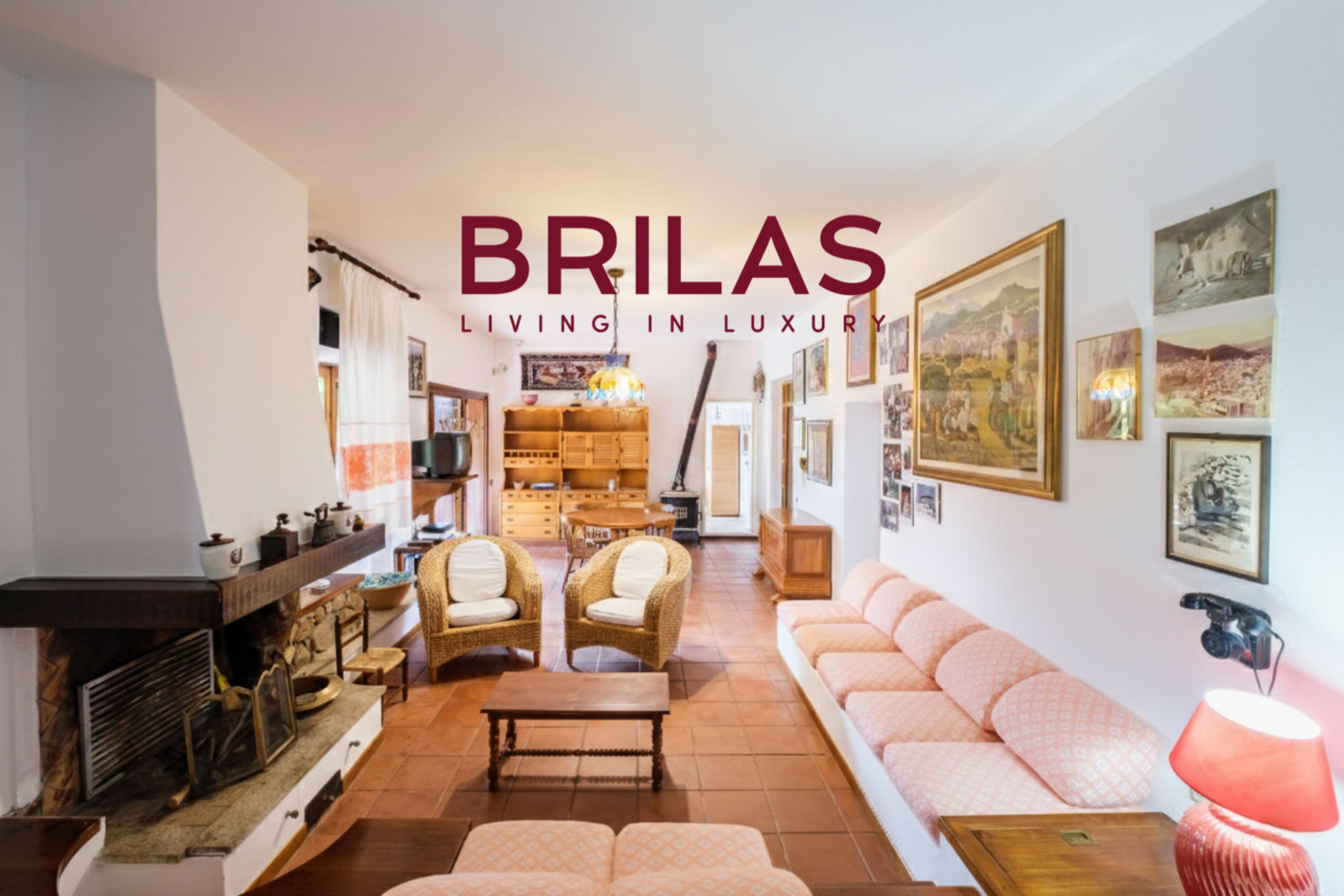 Villa rustica con vigna e uliveto